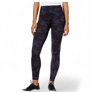 Spanx Look At Me Now Seamless Black Camo Leggings